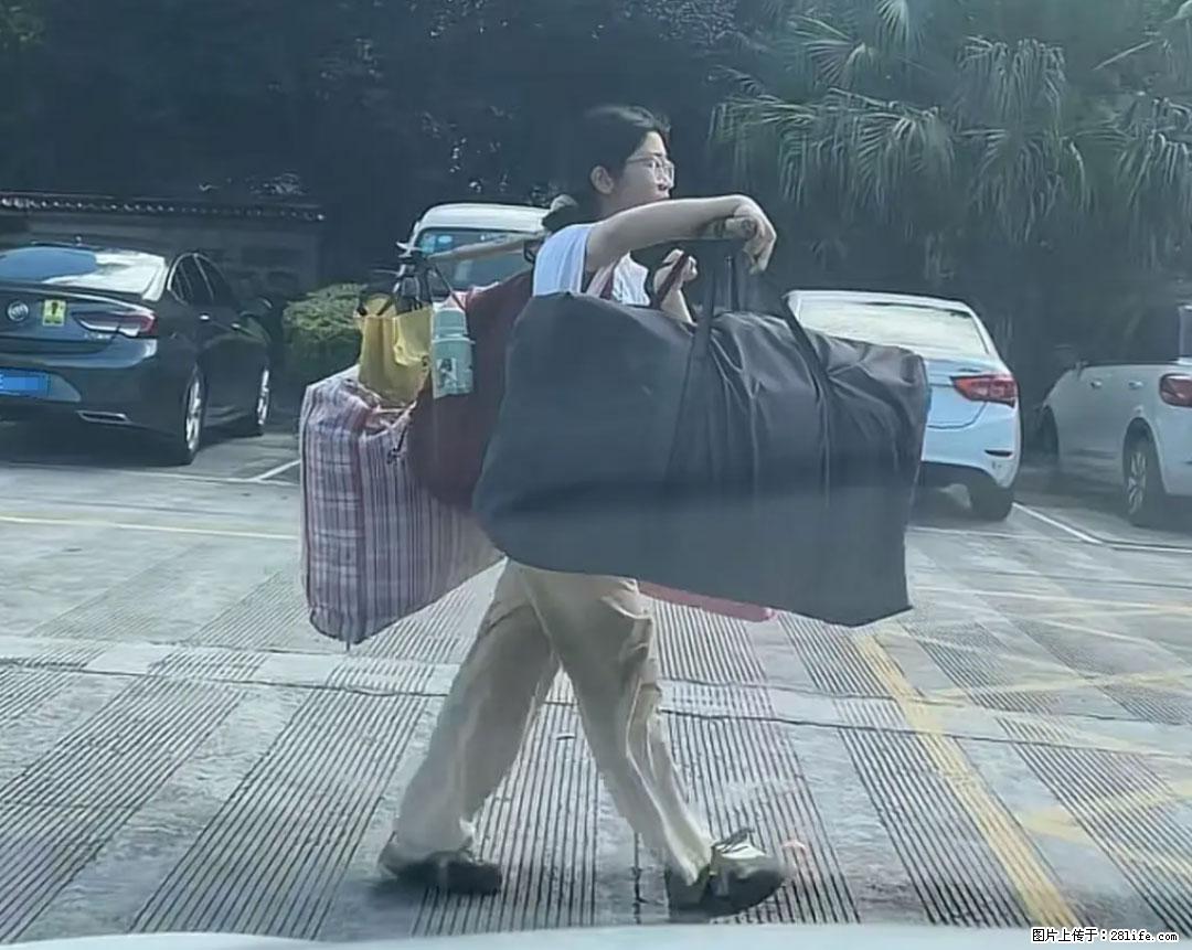 全网追的“扁担女孩”,找了一份暑假工,时薪12元 - 通辽生活资讯 - 通辽28生活网 tongliao.28life.com